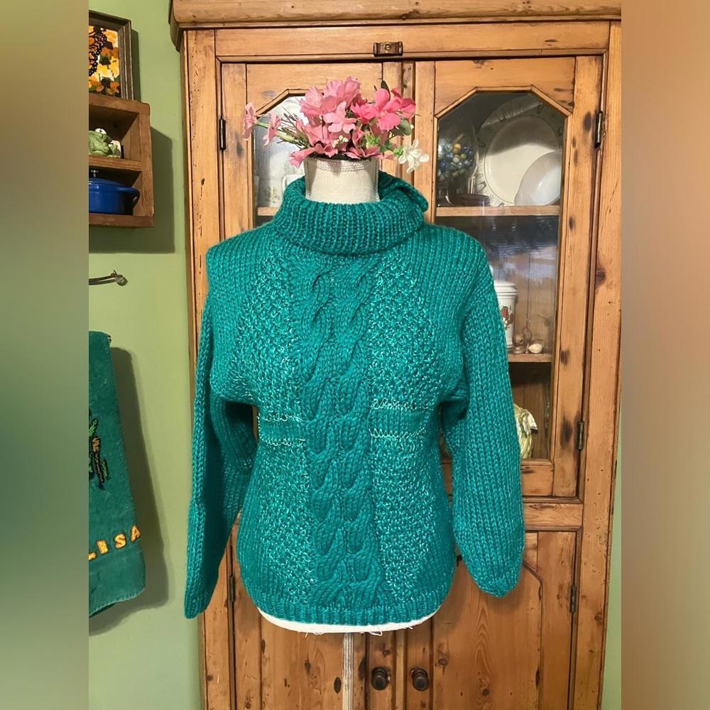 Vintage 80s Handmade sage lauren cable knit sweater